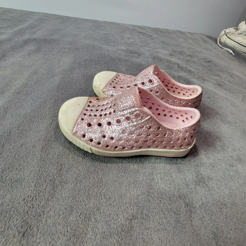 Native‎ Shoes Glitter Pink Jefferson Child Size 10 Toddler Water Shoes